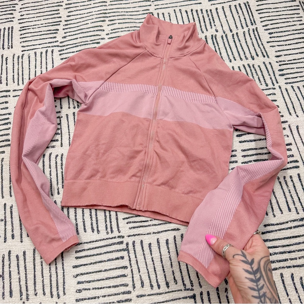 Fabletics mauve pink stretchy crop long sleeve jacket S